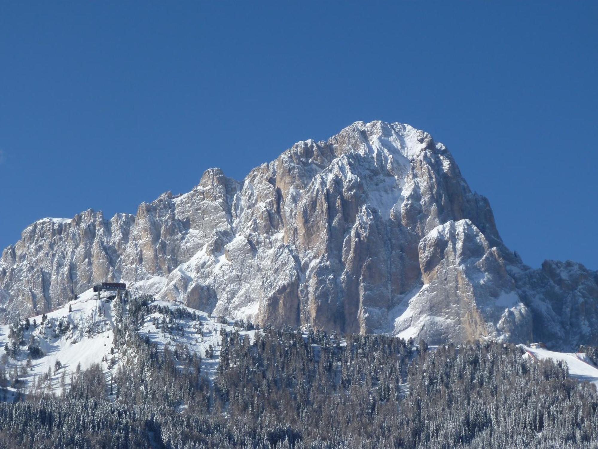 Garni Hotel Iris Sëlva di Val Gardena Eksteriør billede